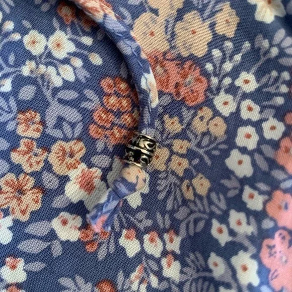 BLUE Floral Lace Collar Top Small - Picture 4 of 4